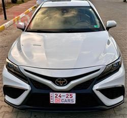 تۆیۆتا کامری